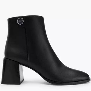 New✨️ Coach Black Shana Leather Bootie Women Size 8  CT606